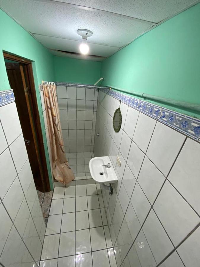 Hospedaje Catalinass Liberia Ruang foto